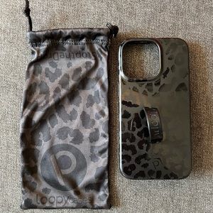 Black Leopard Loopy Case (iPhone 13 pro)